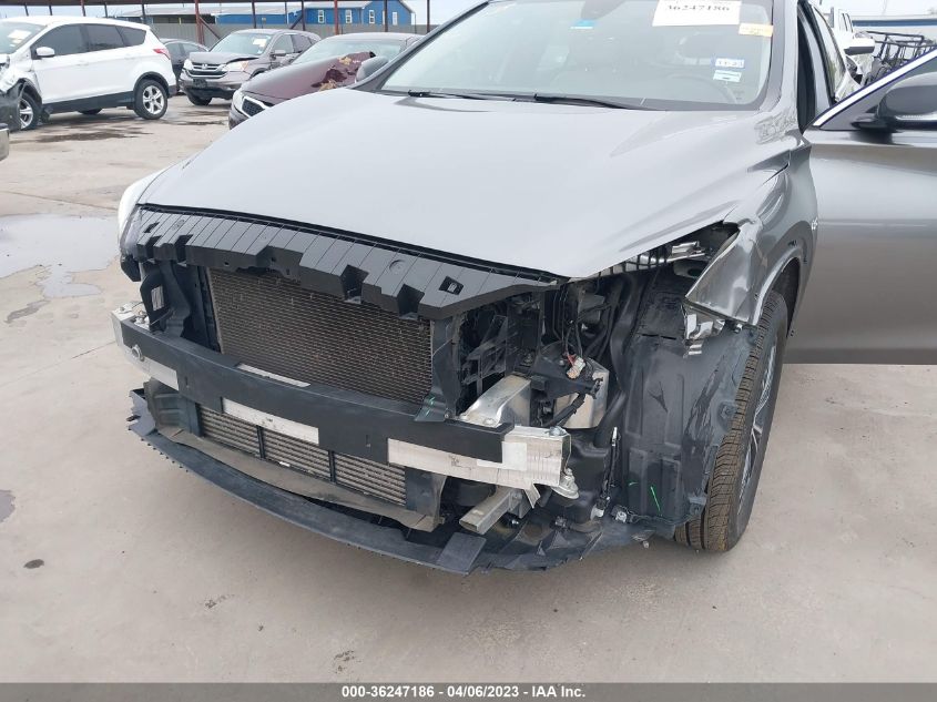 2018 INFINITI QX30 LUXURY SJKCH5CR5JA042847