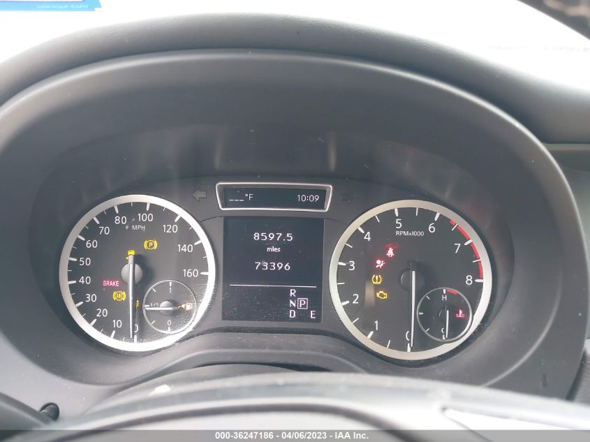 2018 INFINITI QX30 LUXURY SJKCH5CR5JA042847