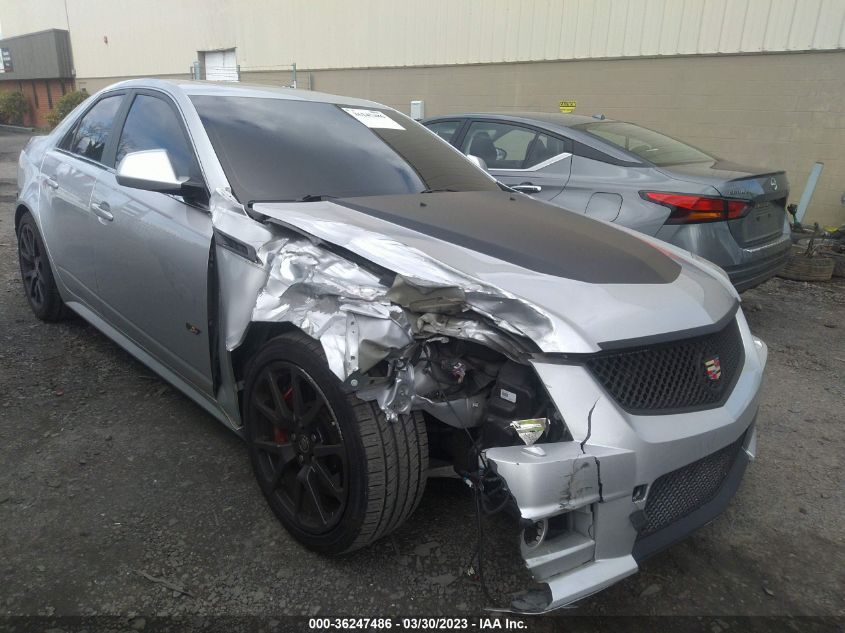 2013 CADILLAC CTS-V SEDAN - 1G6DV5EP2D0133762