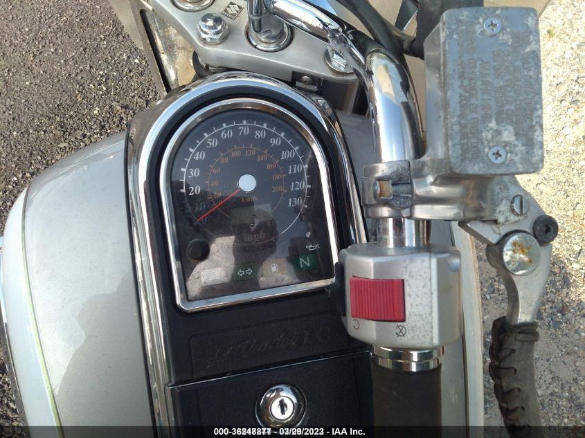 2004 SUZUKI VL1500 - JS1VY51A642100031