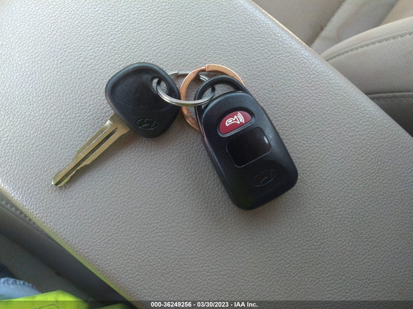 VIN 5NPD84LF8HH114554 2017 HYUNDAI ELANTRA SE
