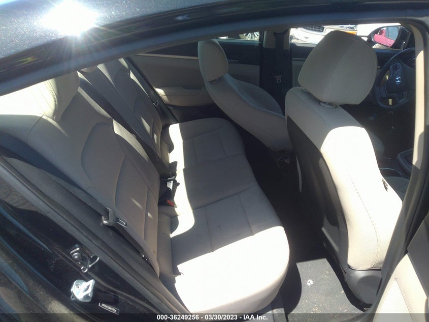 VIN 5NPD84LF8HH114554 2017 HYUNDAI ELANTRA SE