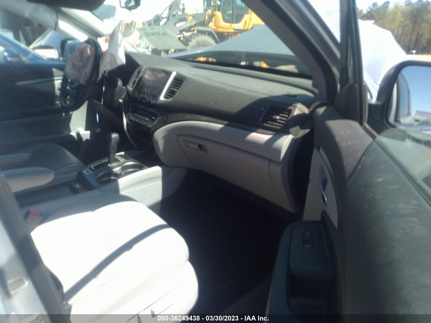 VIN 5FNYF5H51JB010358 2018 HONDA PILOT EX-L