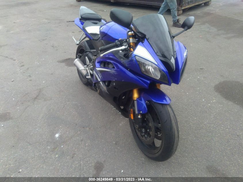 2009 YAMAHA YZFR6 - JYARJ16E99A013684