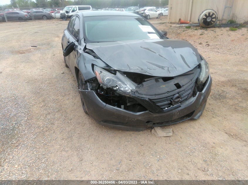 VIN 1N4AL3AP1HC190318 2017 NISSAN ALTIMA 2.5 SR