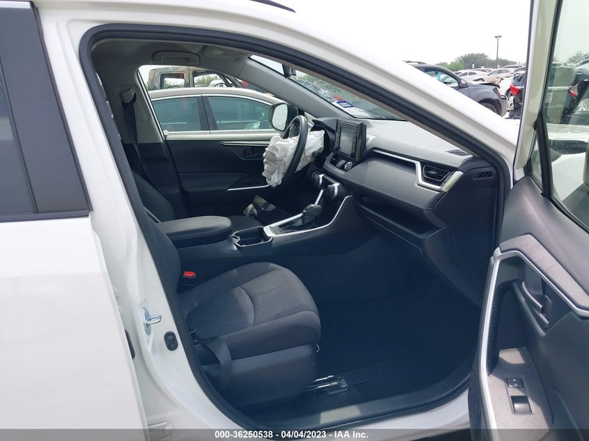 VIN JTMH1RFVXMD069901 2021 TOYOTA RAV4 LE