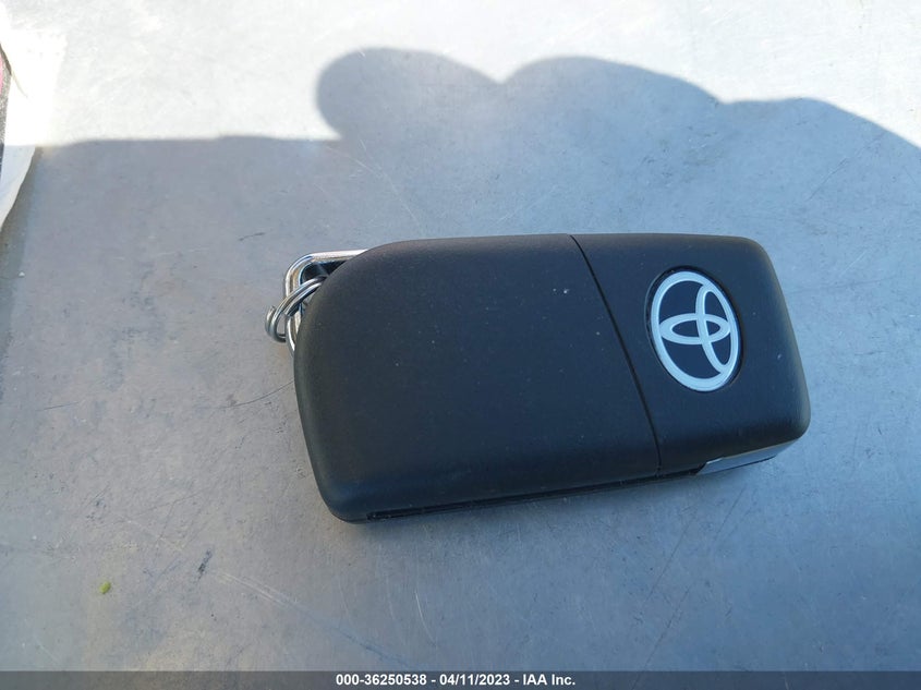 VIN JTMH1RFVXMD069901 2021 TOYOTA RAV4 LE