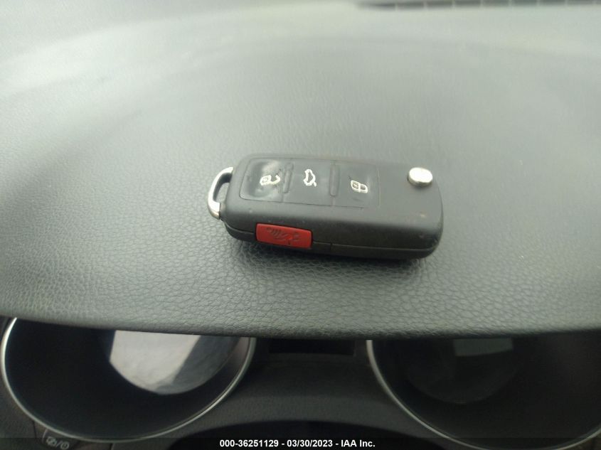 2013 VOLKSWAGEN JETTA SPORTWAGEN TDI W/SUNROOF & NAV - 3VWPL7AJ3DM667747