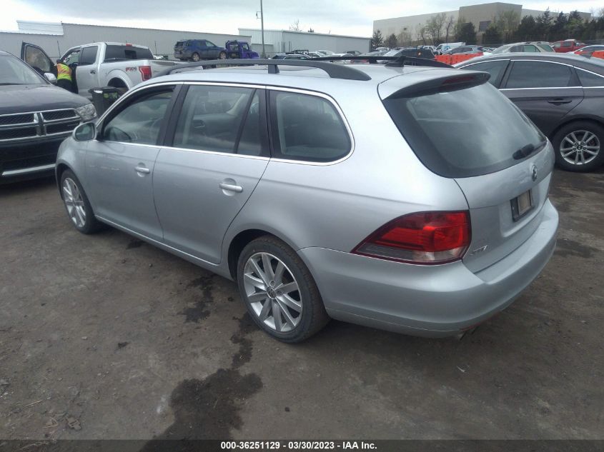 2013 VOLKSWAGEN JETTA SPORTWAGEN TDI W/SUNROOF & NAV - 3VWPL7AJ3DM667747