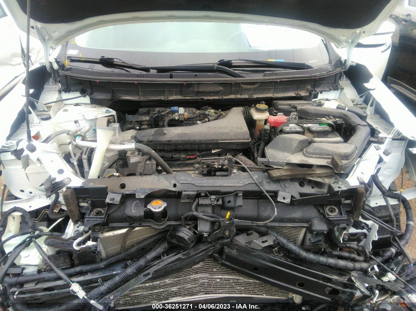 VIN KNMAT2MT4HP509748 2017 NISSAN ROGUE SV