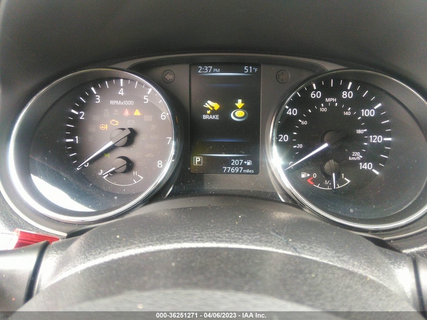 VIN KNMAT2MT4HP509748 2017 NISSAN ROGUE SV