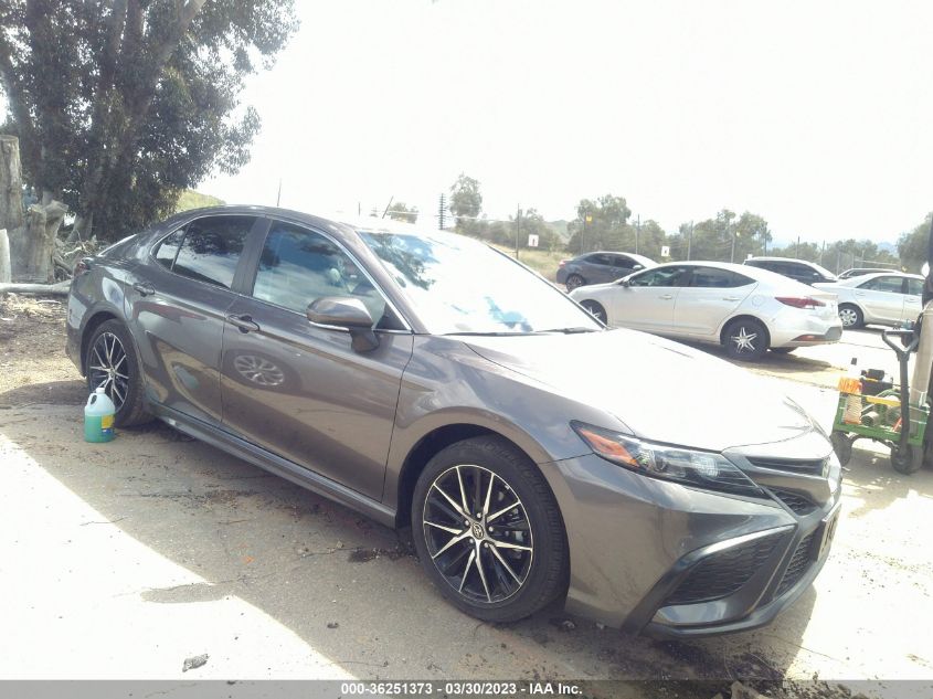 2022 TOYOTA CAMRY SE - 4T1G11AK5NU036411