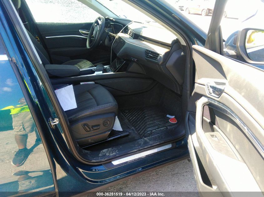 2019 AUDI E-TRON PREMIUM PLUS WA1LAAGE2KB021841
