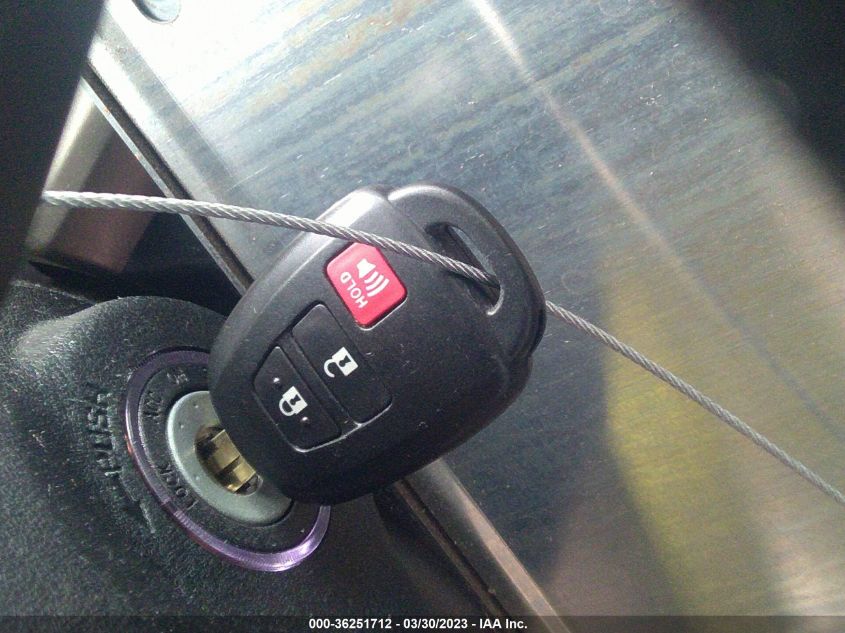 2013 TOYOTA RAV4 XLE - 2T3WFREV0DW050464