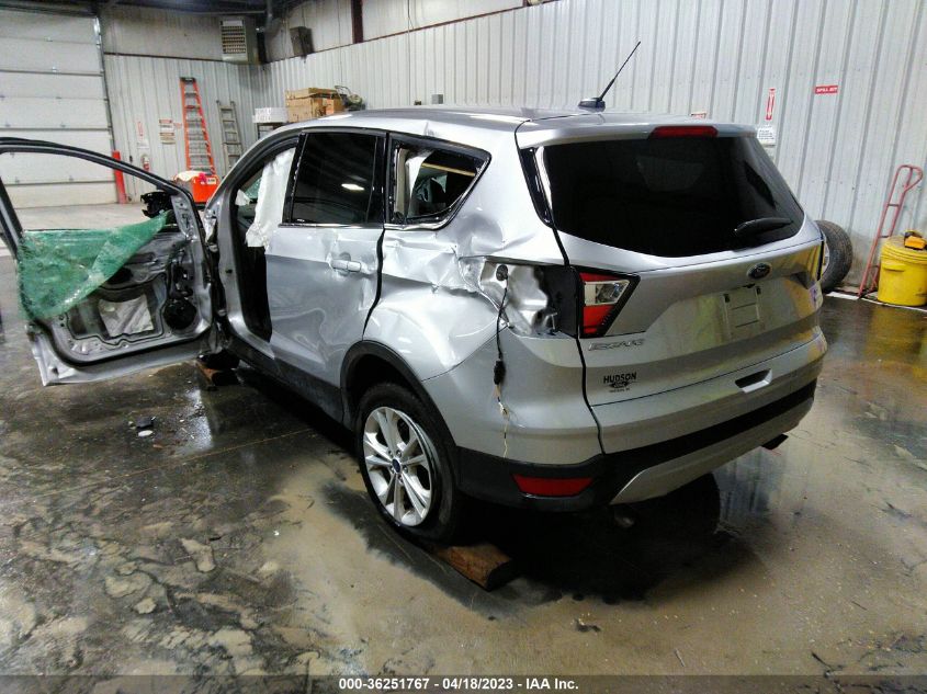 2017 FORD ESCAPE SE - 1FMCU0GD4HUC50562
