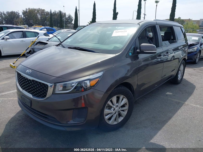 VIN KNDMB5C11H6339145 2017 KIA SEDONA LX