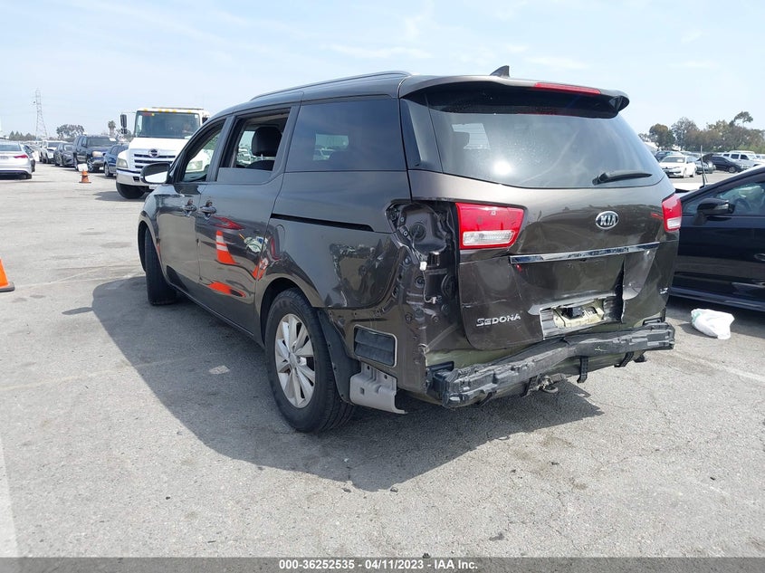 VIN KNDMB5C11H6339145 2017 KIA SEDONA LX