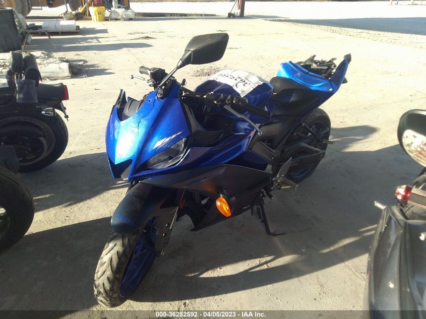2022 YAMAHA YZFR3 A MH3RH18Y3NK008347