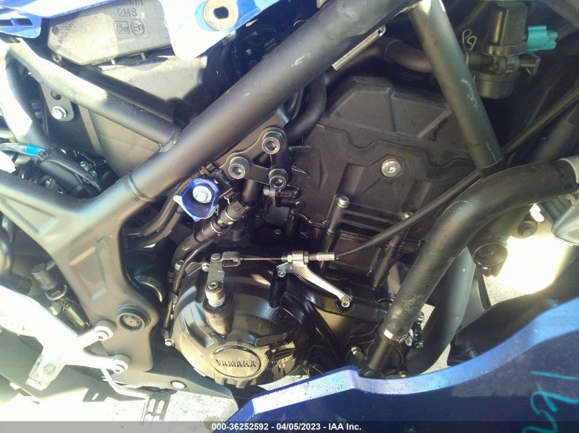 2022 YAMAHA YZFR3 A MH3RH18Y3NK008347