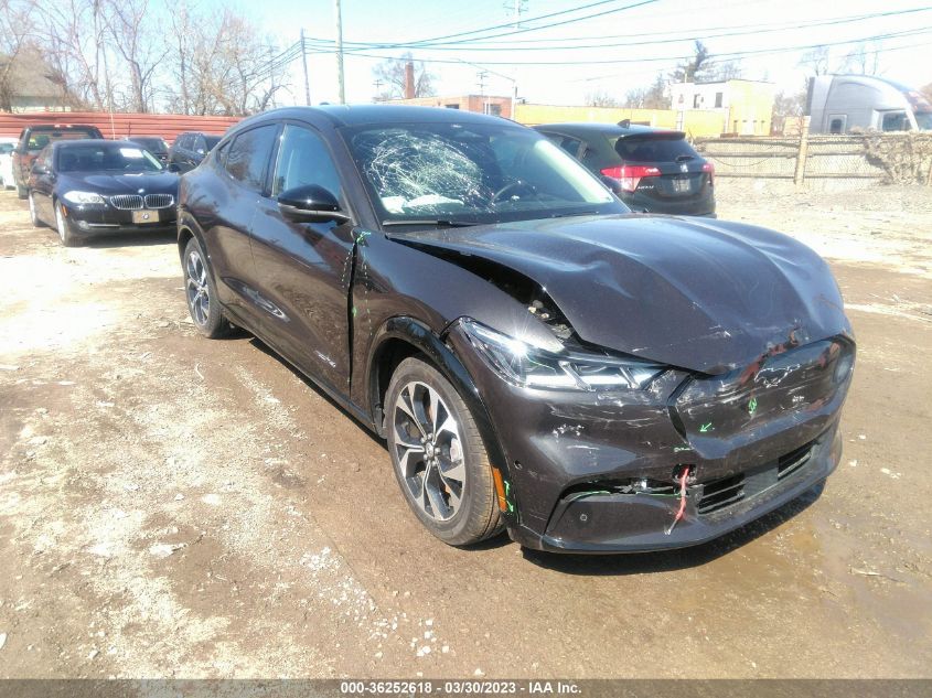 2022 FORD MUSTANG MACH-E PREMIUM - 3FMTK3SS1NMA47299