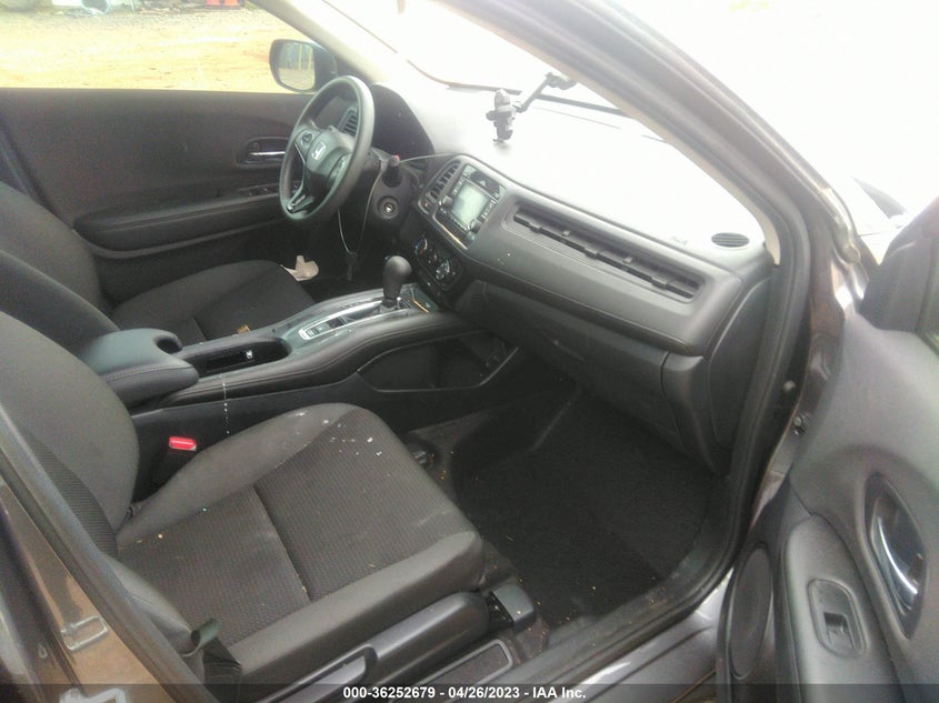 VIN 3CZRU5H36NM716570 2022 HONDA HR-V LX