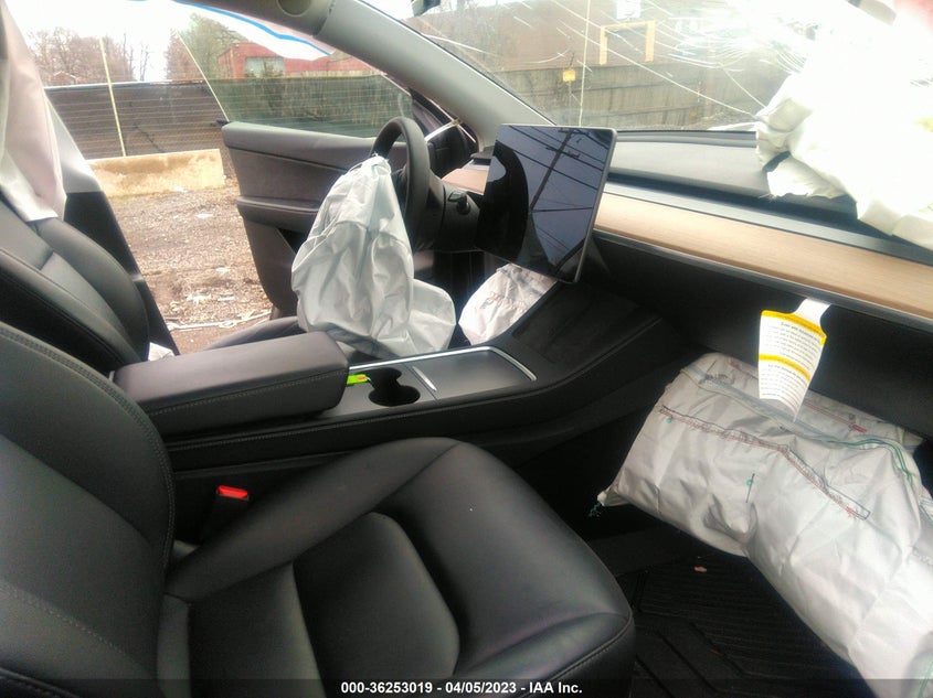 VIN 5YJYGDEE6MF302104 2021 TESLA MODEL Y LONG RANGE
