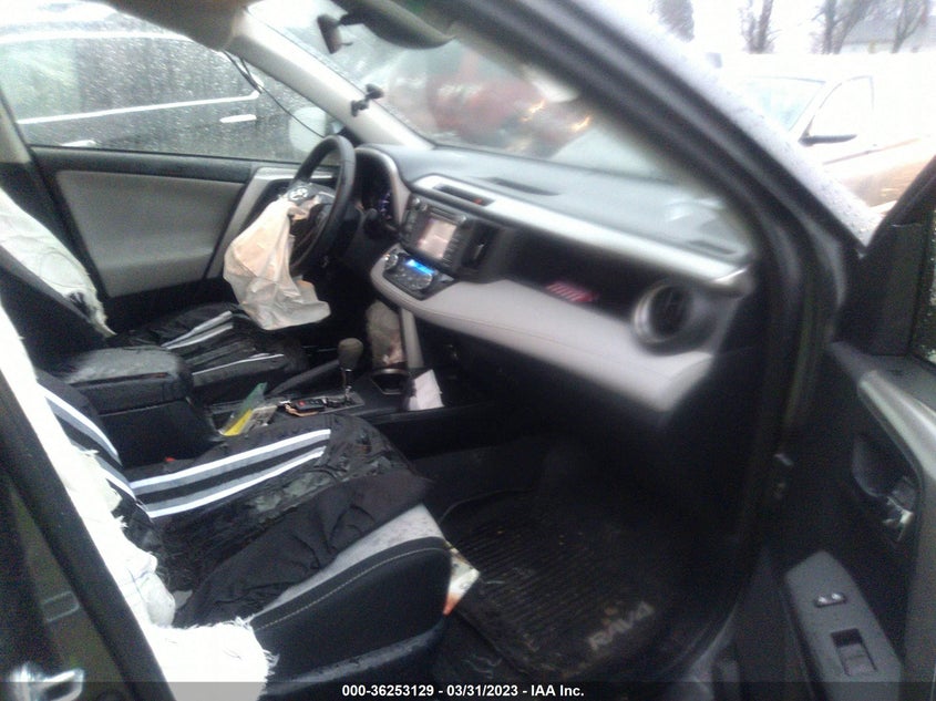 VIN JTMRFREV3JJ242386 2018 TOYOTA RAV4 XLE/ADVENTURE