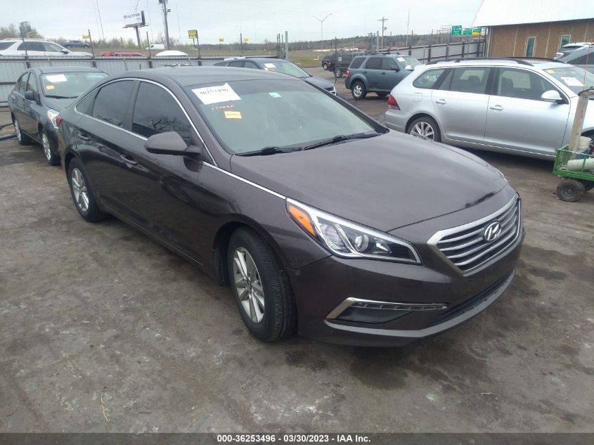 2015 HYUNDAI SONATA 2.4L SE - 5NPE24AF4FH206587