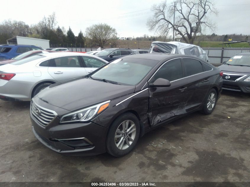 2015 HYUNDAI SONATA 2.4L SE - 5NPE24AF4FH206587