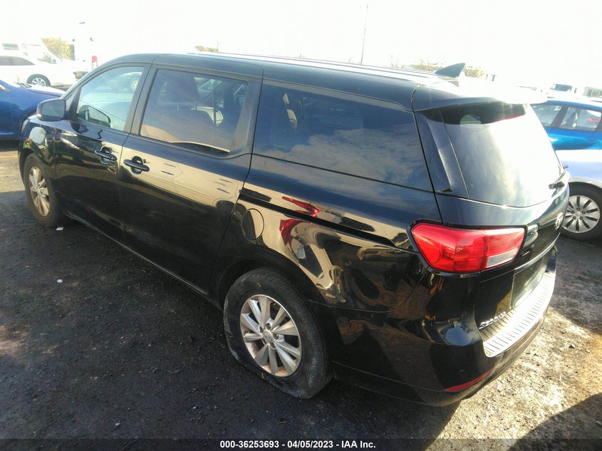 VIN KNDMB5C15H6243812 2017 KIA SEDONA LX