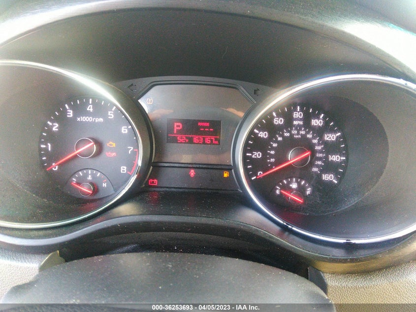 VIN KNDMB5C15H6243812 2017 KIA SEDONA LX