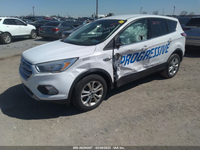 2017 FORD ESCAPE SE - 1FMCU9GDXHUD78552