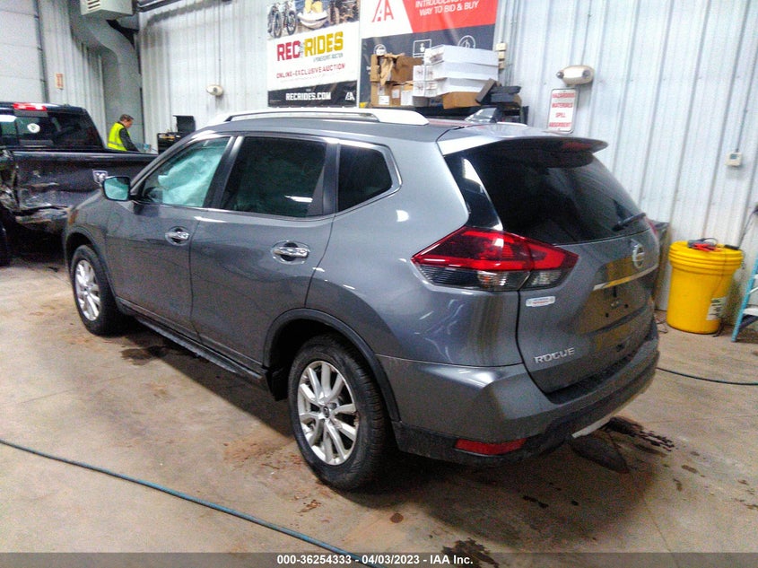 VIN KNMAT2MV9JP560900 2018 NISSAN ROGUE SV