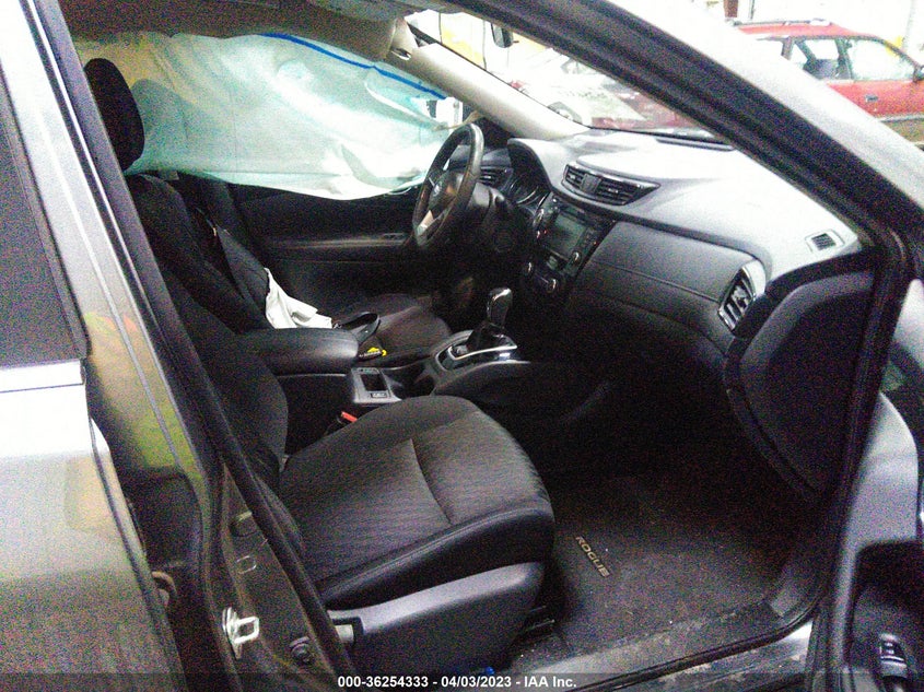 VIN KNMAT2MV9JP560900 2018 NISSAN ROGUE SV