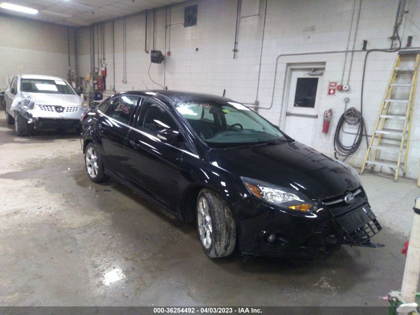 2014 FORD FOCUS TITANIUM - 1FADP3J24EL308590