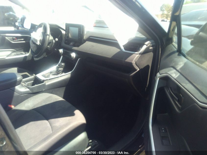2019 TOYOTA RAV4 LE - 2T3K1RFV8KC015116