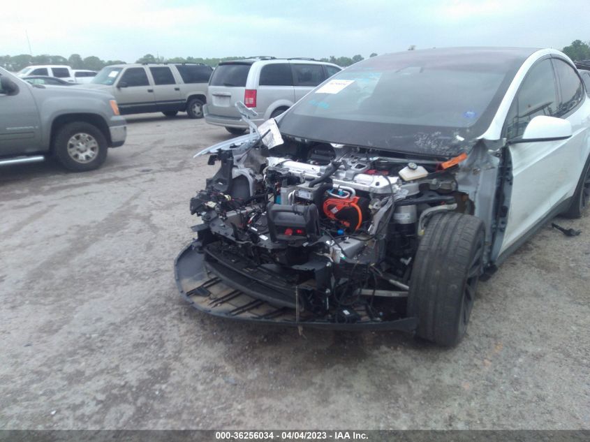 2022 TESLA MODEL X PLAID - 7SAXCBE66NF339243