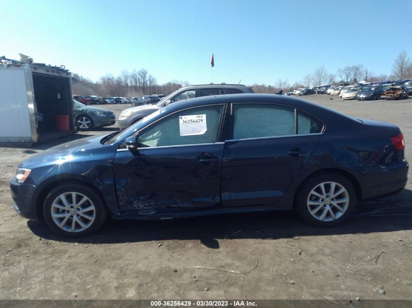 2014 VOLKSWAGEN JETTA SEDAN SE - 3VWD17AJ3EM277967