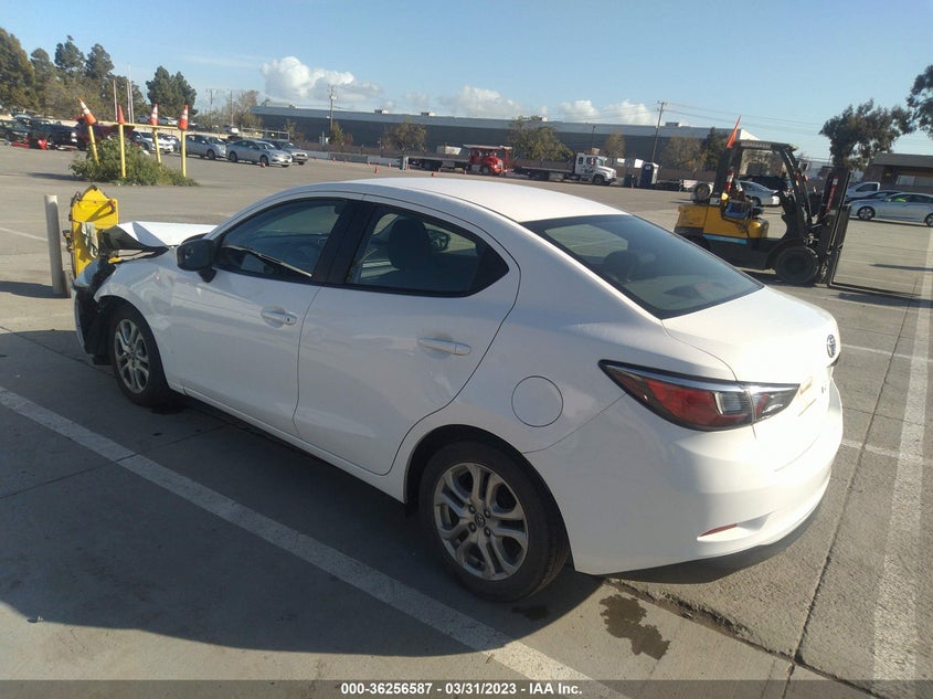 VIN 3MYDLBYV8HY179699 2017 TOYOTA YARIS IA