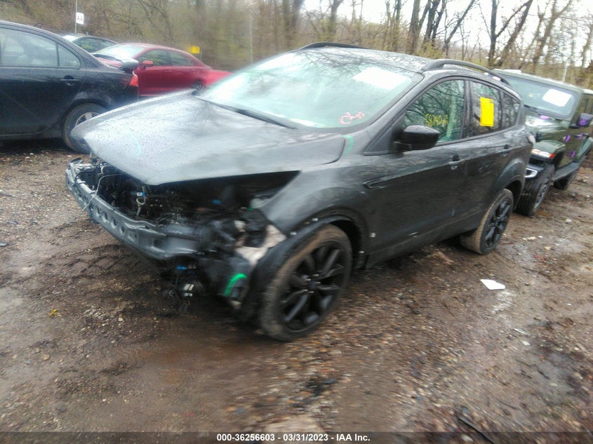 VIN 1FMCU0GDXJUD18465 2018 FORD ESCAPE SE