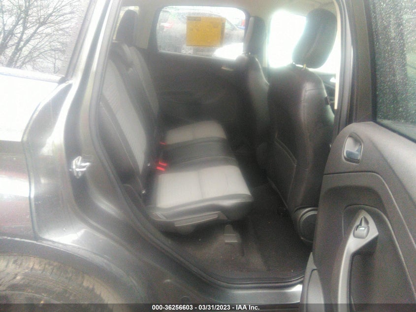 VIN 1FMCU0GDXJUD18465 2018 FORD ESCAPE SE