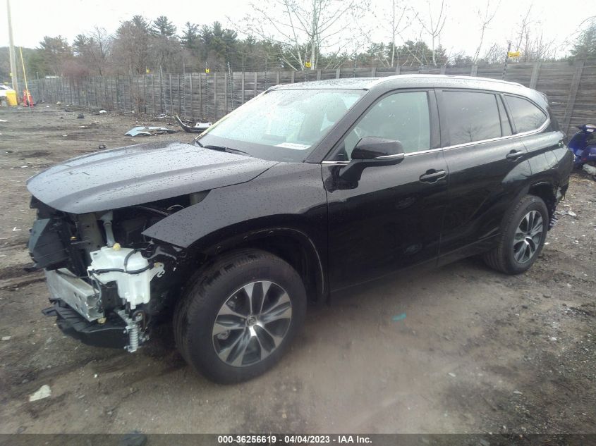 2020 TOYOTA HIGHLANDER XLE - 5TDGZRBH1LS055425