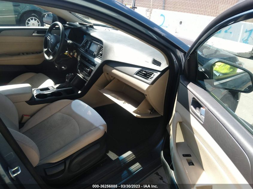 2015 HYUNDAI SONATA 2.4L SE - 5NPE24AF2FH181432