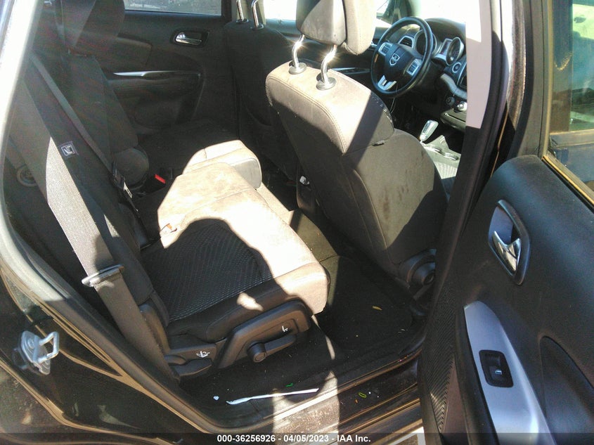 VIN 3C4PDCGBXHT560165 2017 DODGE JOURNEY CROSSROAD