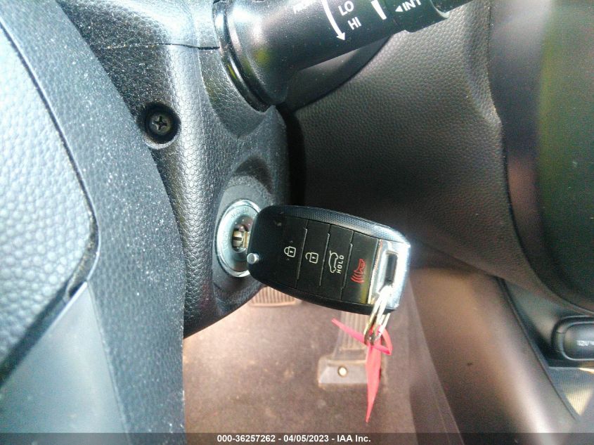 2014 KIA SOUL + - KNDJP3A59E7047957