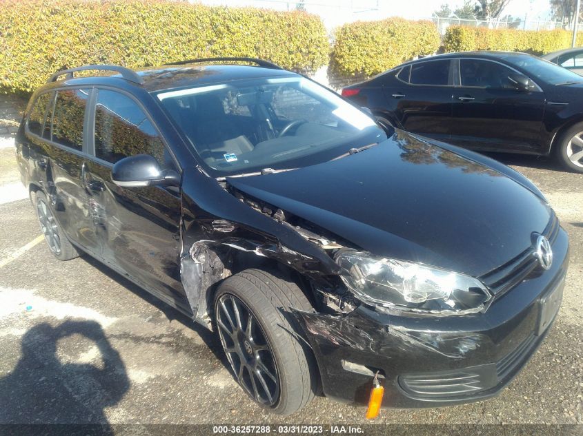 2014 VOLKSWAGEN JETTA SPORTWAGEN S - 3VWPP7AJ0EM622786