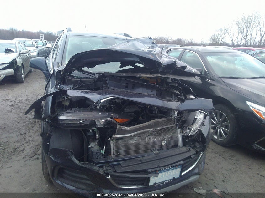 VIN 3GNCJLSBXJL178147 2018 CHEVROLET TRAX LT