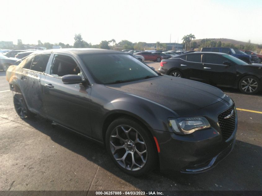 VIN 2C3CCABG2JH295883 2018 CHRYSLER 300 no.1