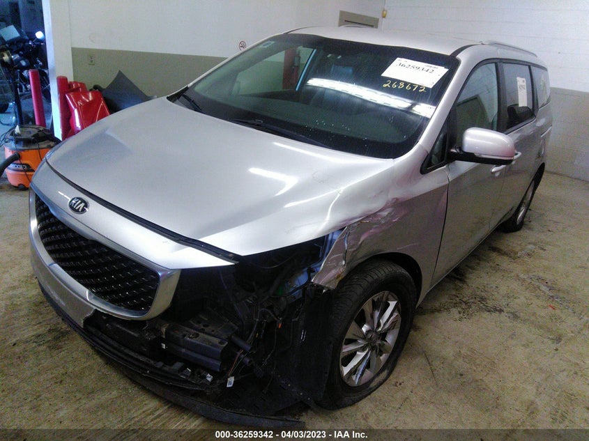 VIN KNDMB5C18H6268672 2017 KIA SEDONA LX