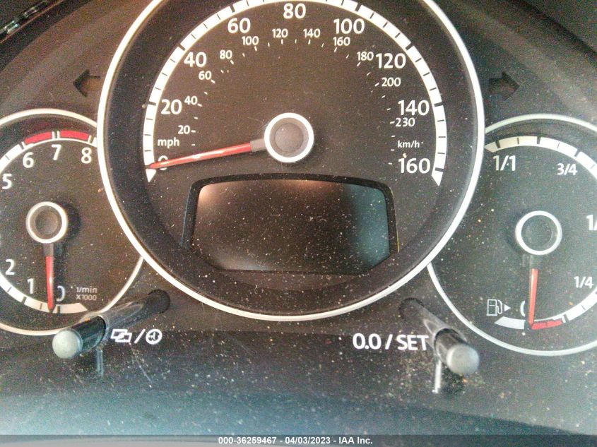 2013 VOLKSWAGEN BEETLE COUPE 2.0T TURBO FENDER EDITION - 3VWVT7AT0DM679413